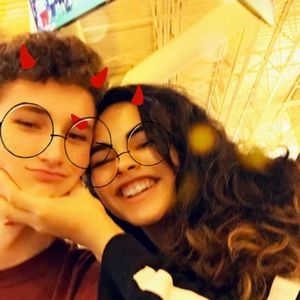 Meet your Posher, Hunter